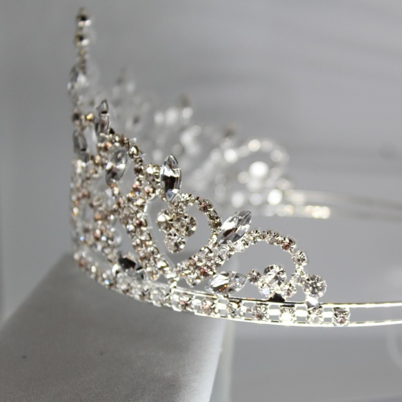 Tiara Sweet 15 - Picture 5 of 5